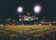 PG游戏下载-年度焦点之战之夜，德罗赞关键制胜，谱写传奇篇章