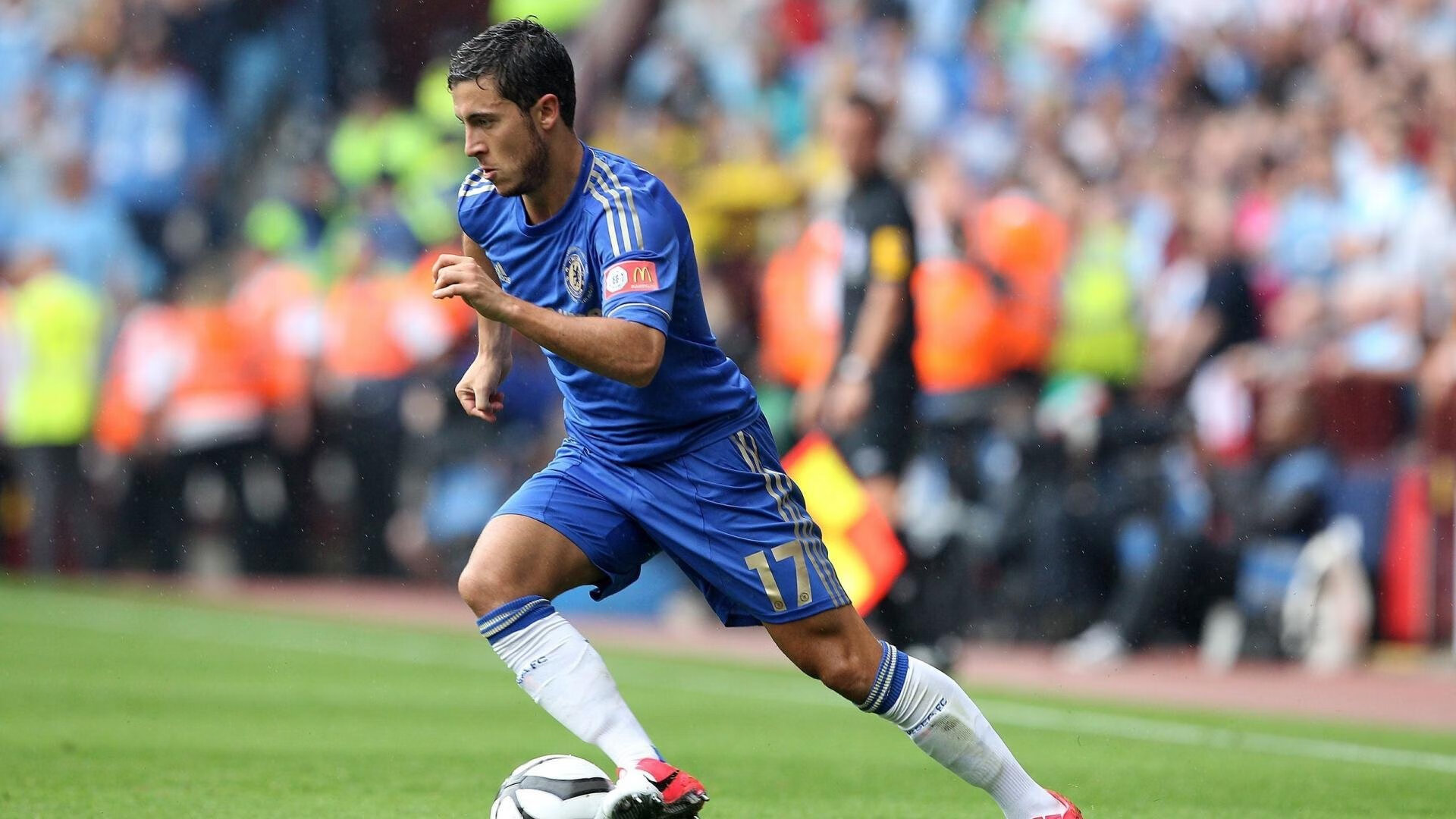 舞台越大，越强—F1新赛季揭幕战之夜，伦纳德的传奇启示