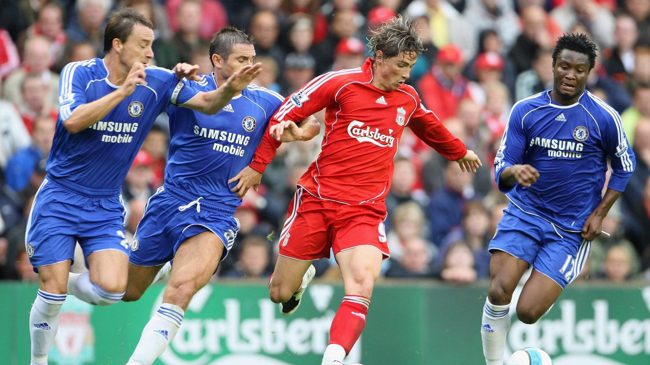 F1街道赛之夜，奥斯梅恩持续制造杀伤，速度与战术的完美交响