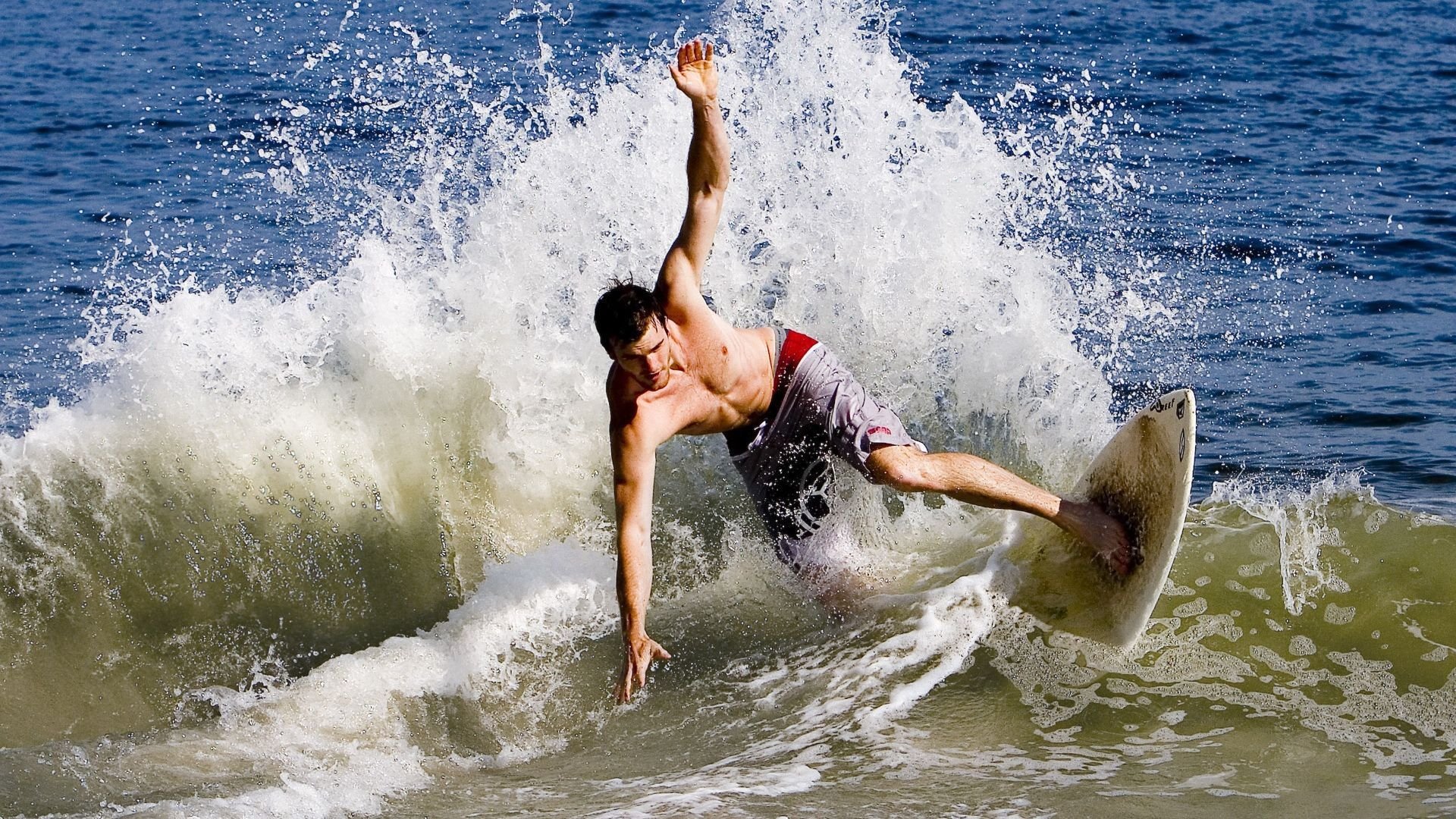 冰火交锋，美加墨世界杯焦点战启示录，灰熊末节哲学如何冻结热火