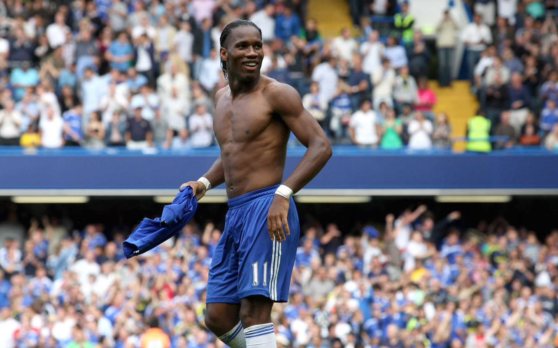 铁血独行，奥恰洛夫一肩扛鼎，波兰队以弱胜强完胜葡萄牙