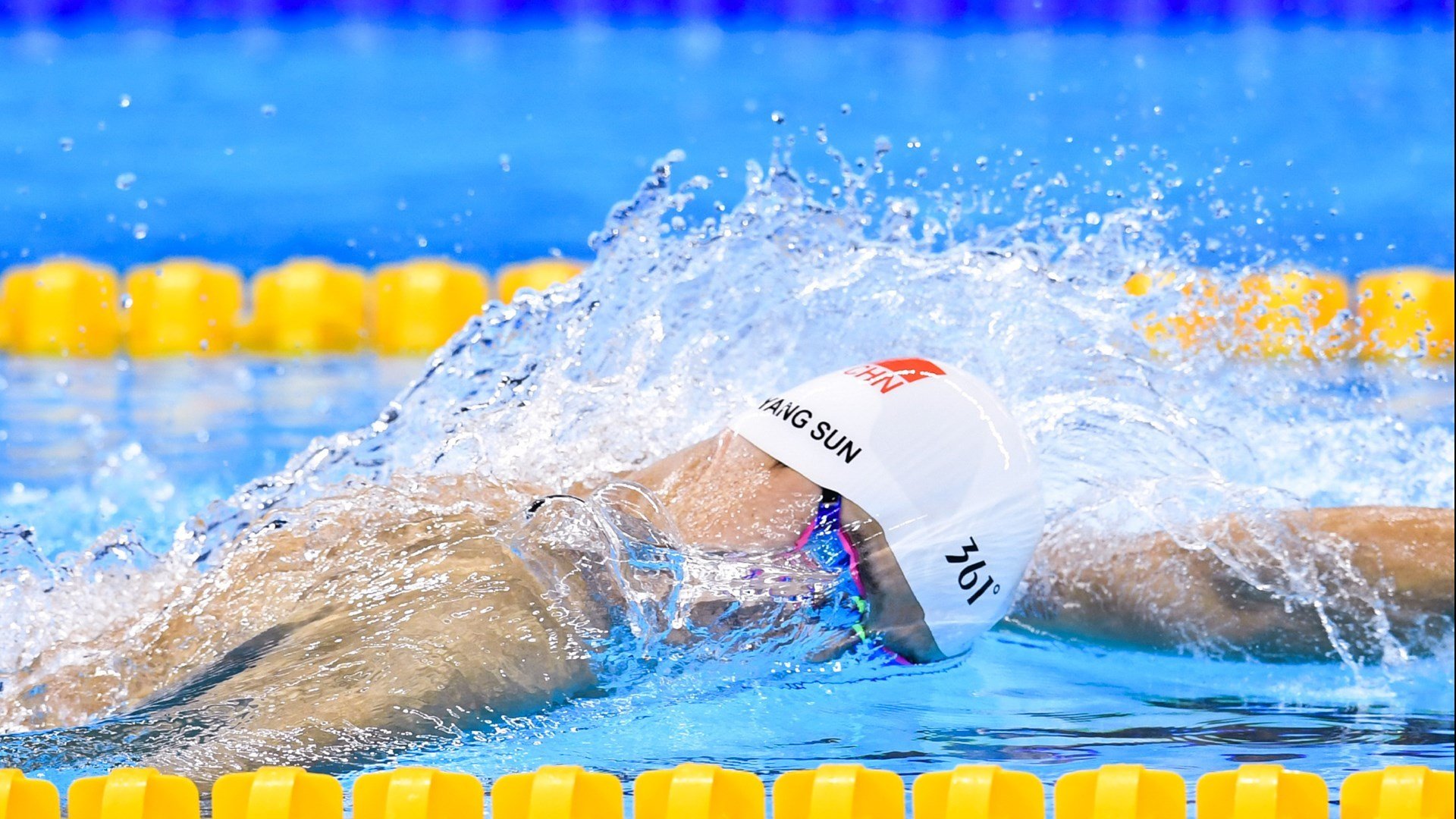 鏖战汉江畔，张本智和孤身扛旗，中国队险胜背后的青春风暴